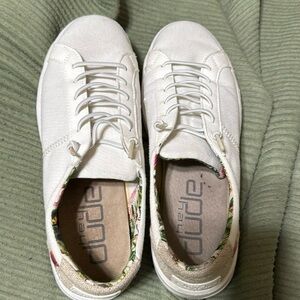 Hey Dude Women's Karina Shoes